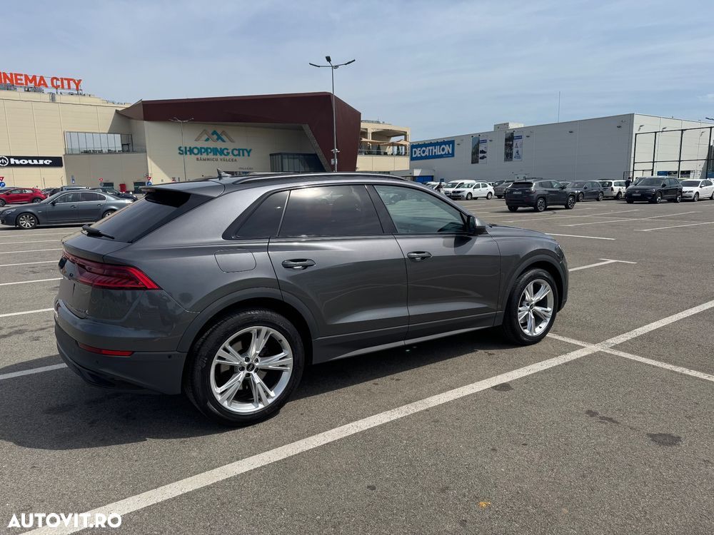 Audi Q8 55 TFSI quattro Tiptronic - 13