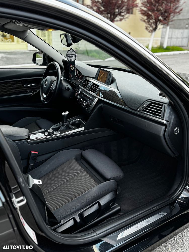 BMW Seria 3 320d Luxury Line - 8