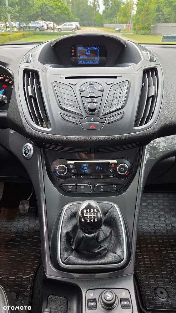 Ford Kuga 2.0 TDCi 4x4 Titanium - 17