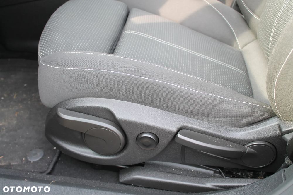 Opel Astra 1.4 Turbo Cosmo - 29