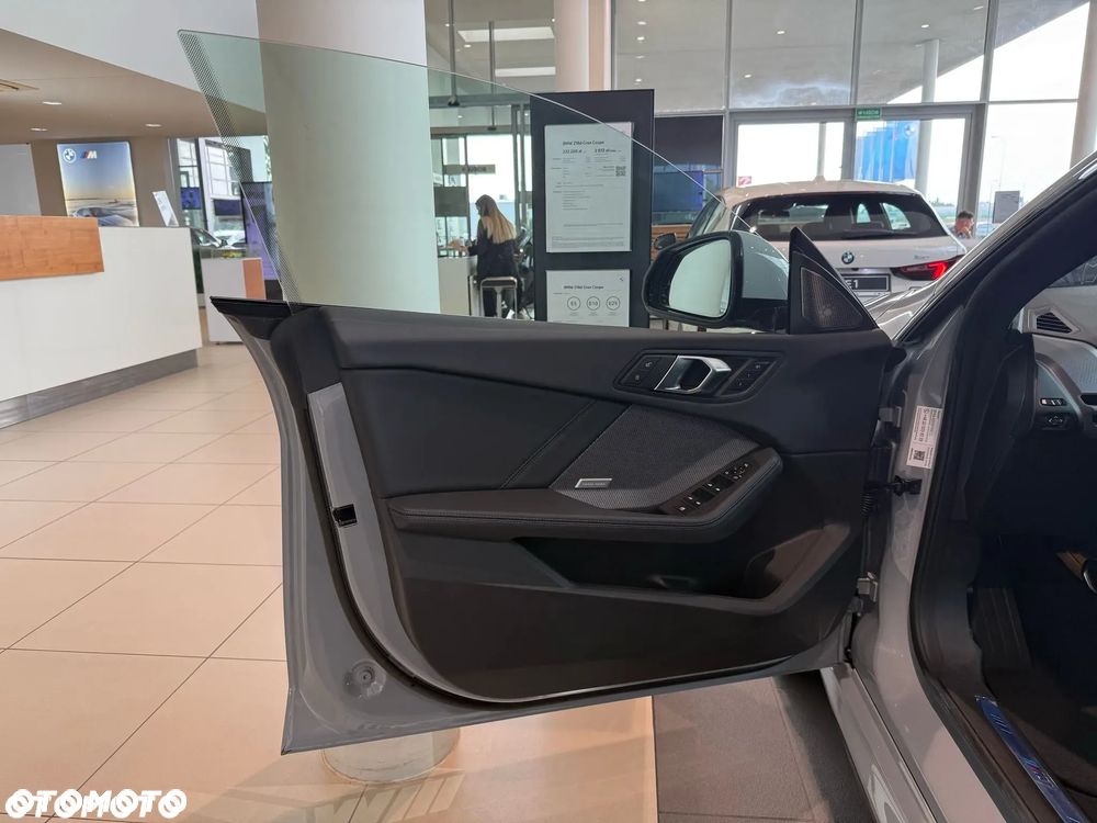 BMW Seria 2 218d - 12