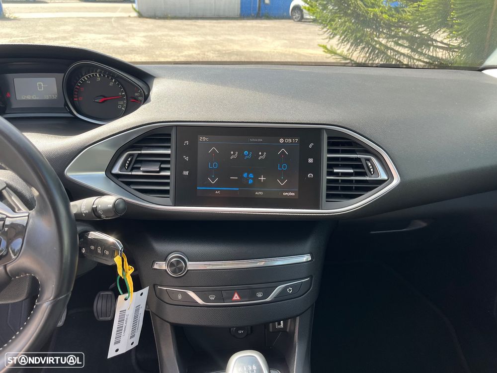 Peugeot 308 1.5 BlueHDi Business Line - 31