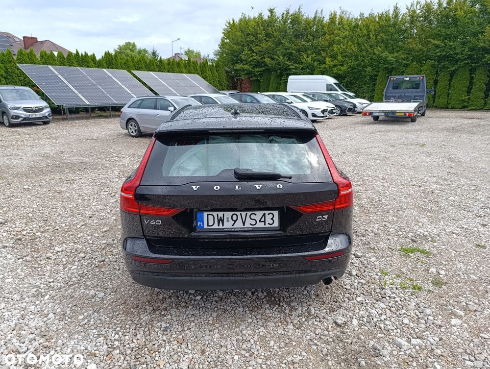 Volvo V60 D3 Momentum Pro - 11