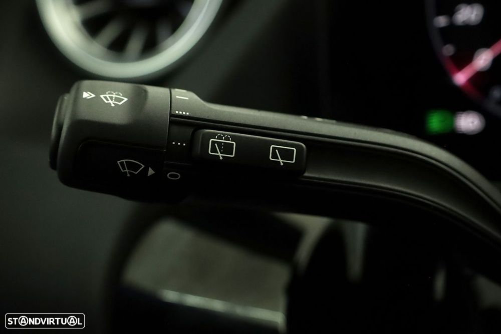 Mercedes-Benz B 250 e AMG Line - 18