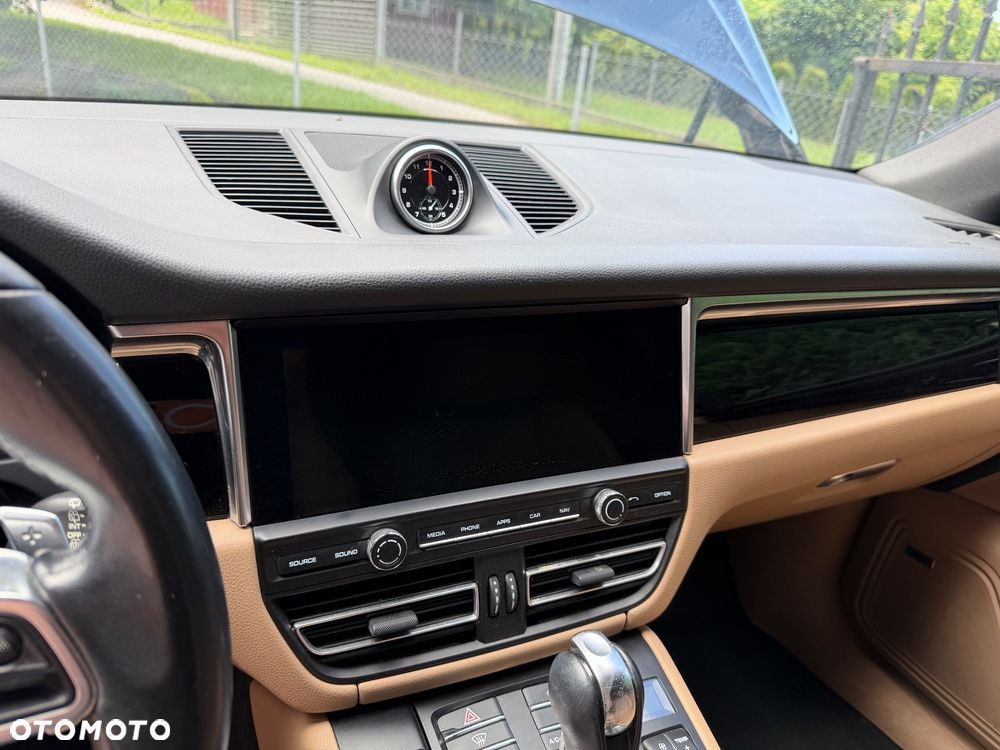 Porsche Macan - 27
