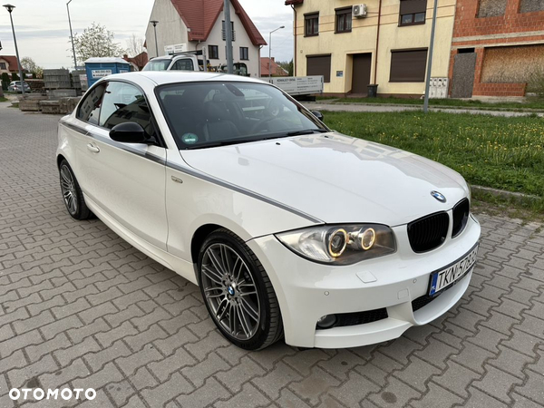 BMW Seria 1 123d Coupe Limited Edition Lifestyle mit M Sportpaket