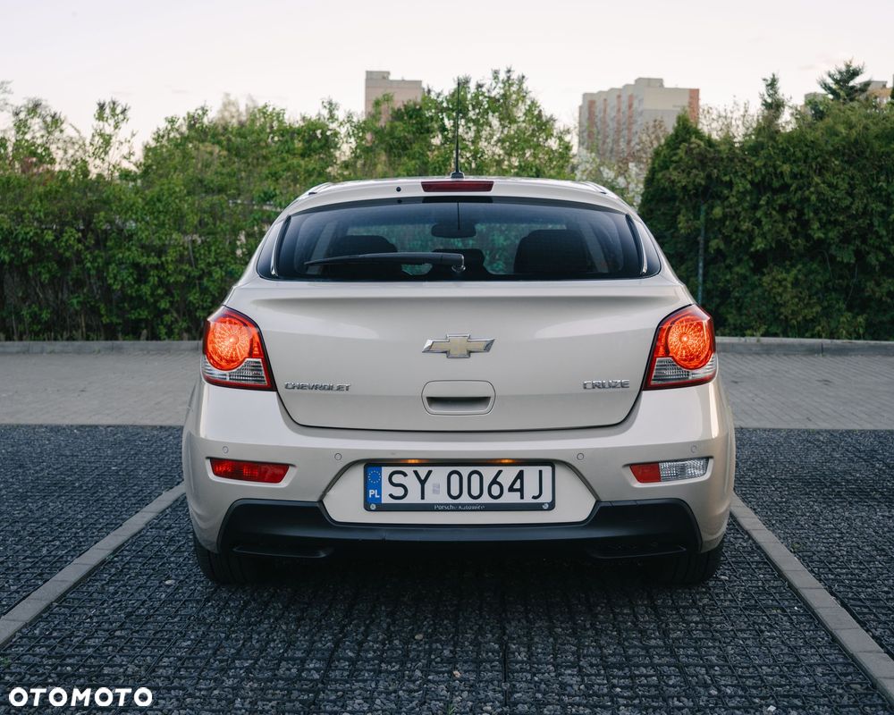 Chevrolet Cruze 1.6 LT - 2