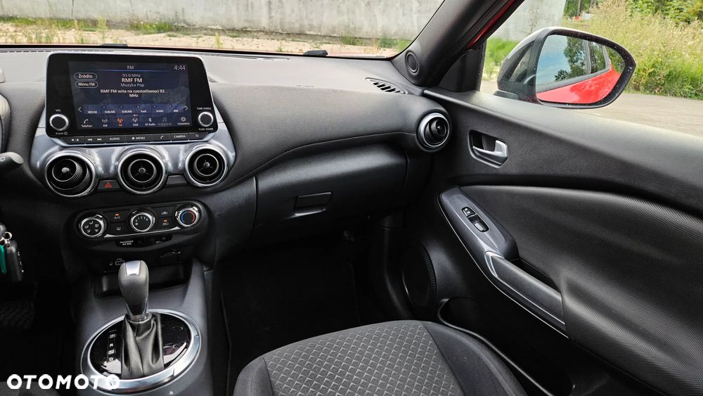 Nissan Juke 1.0 DIG-T N-Connecta DCT - 26