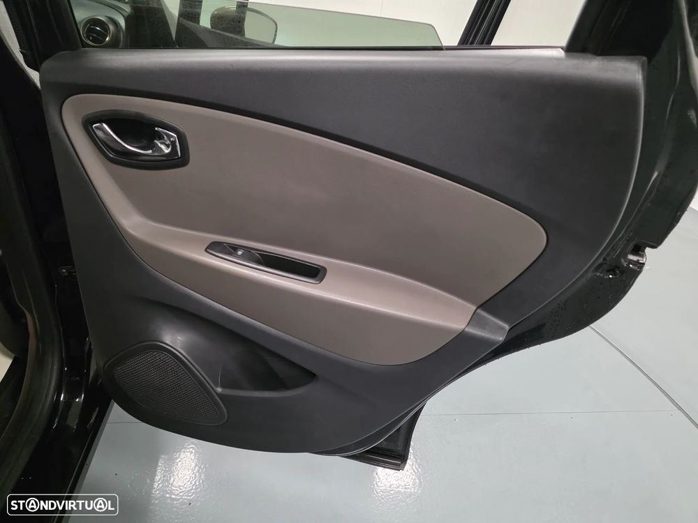 Renault Captur 1.5 dCi Exclusive - 43