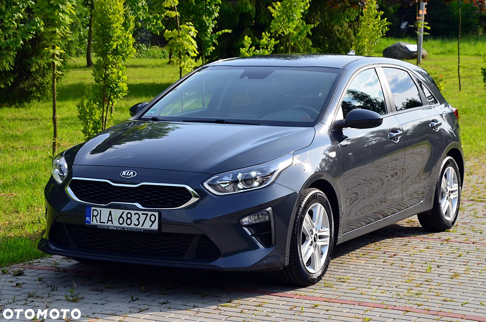 Kia Ceed - 8