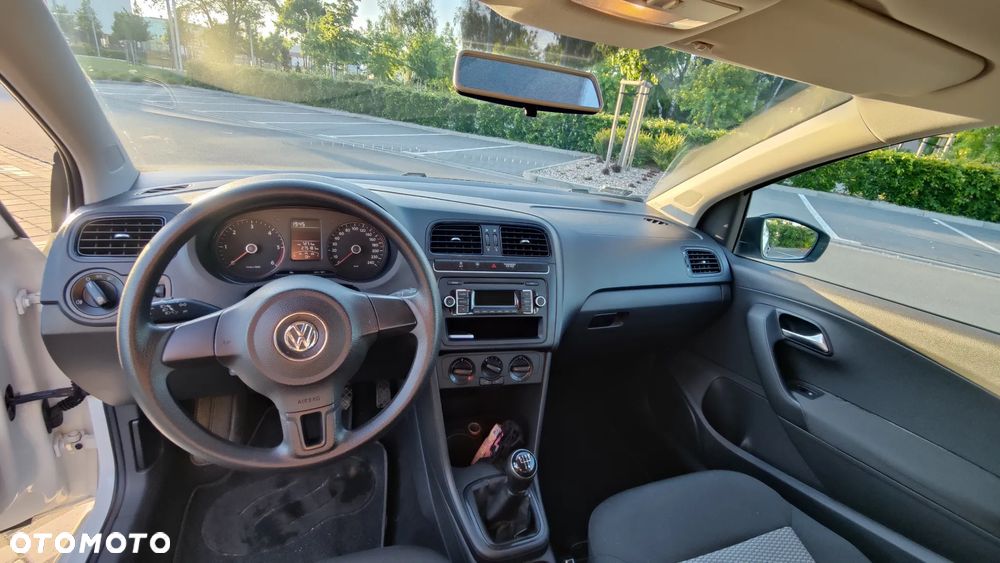 Volkswagen Polo 1.6 TDI Blue Motion Style - 25