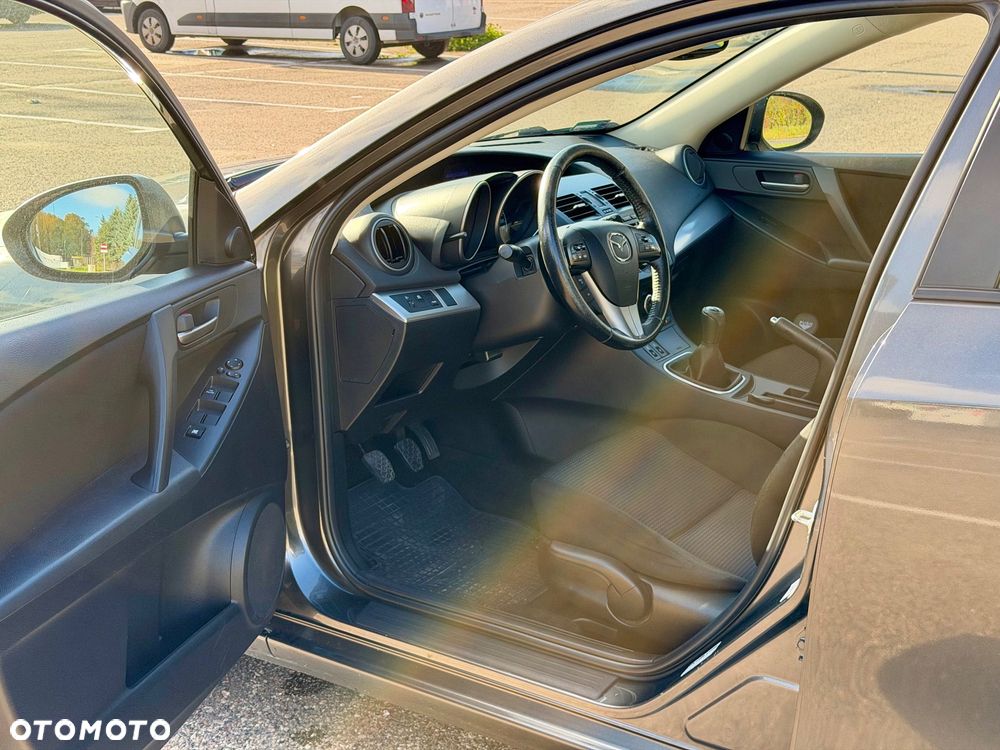 Mazda 3 - 15
