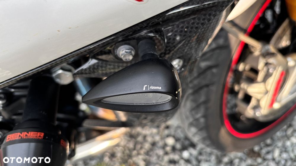 Triumph Speed Triple - 9