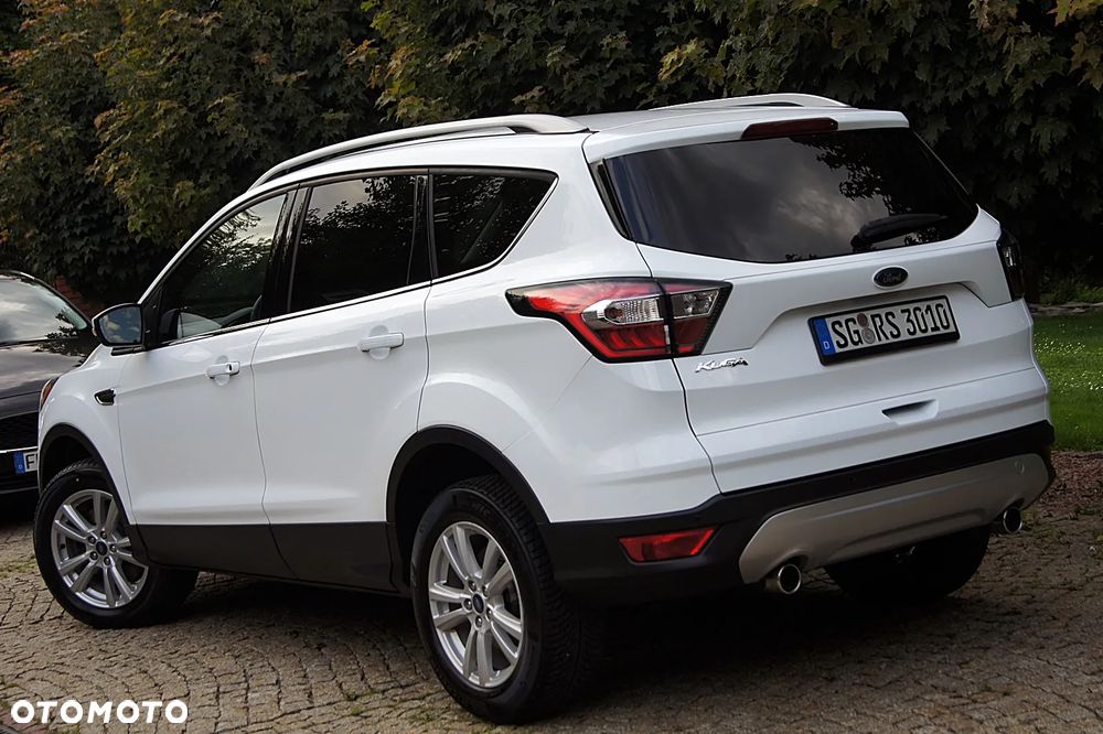 Ford Kuga - 4