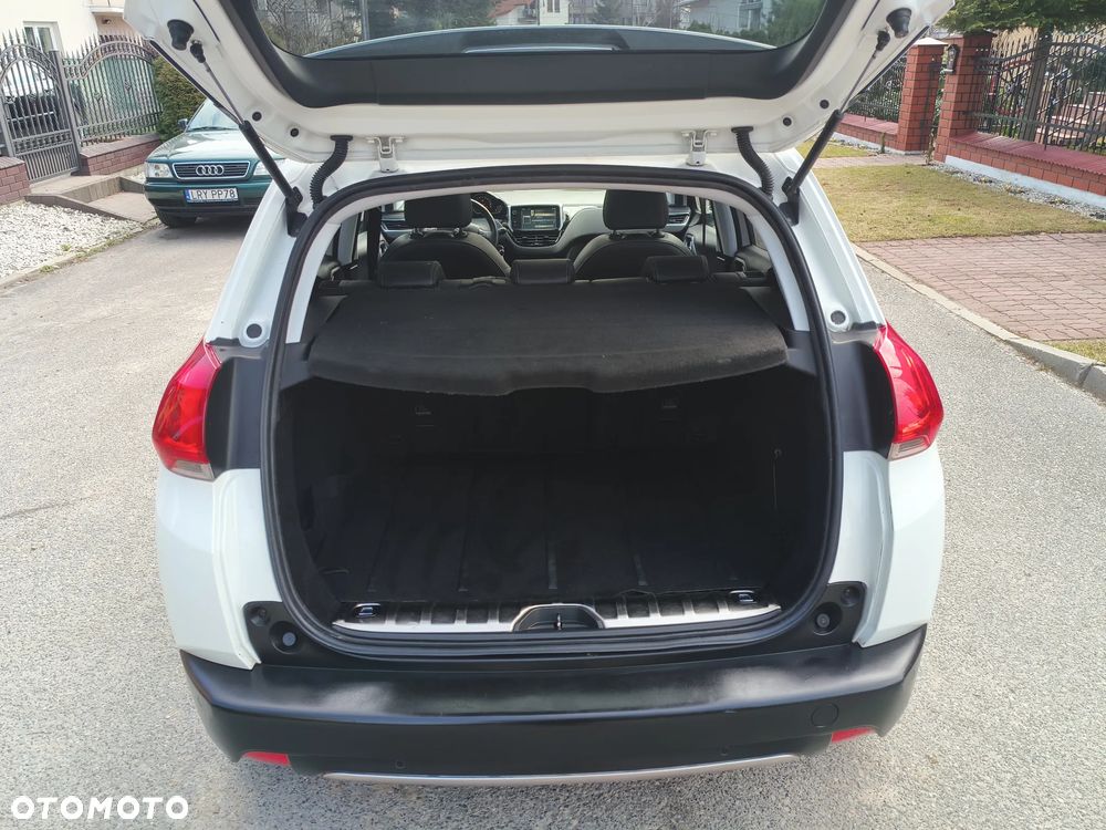 Peugeot 2008 PureTech 82 Allure - 19