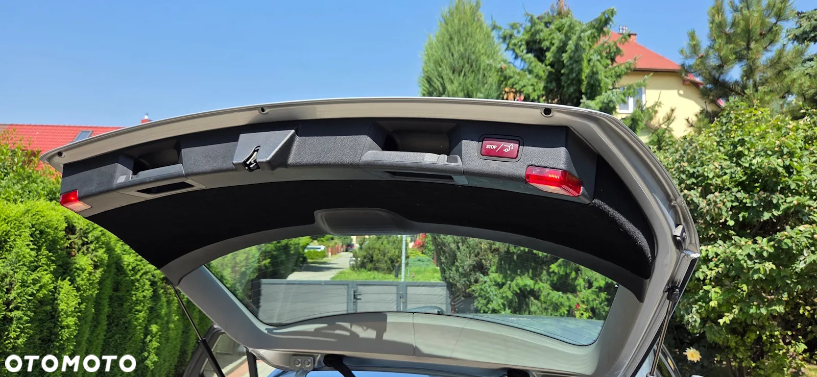 Mercedes-Benz Klasa C 200 T CDI DPF (BlueEFFICIENCY) Avantgarde - 32