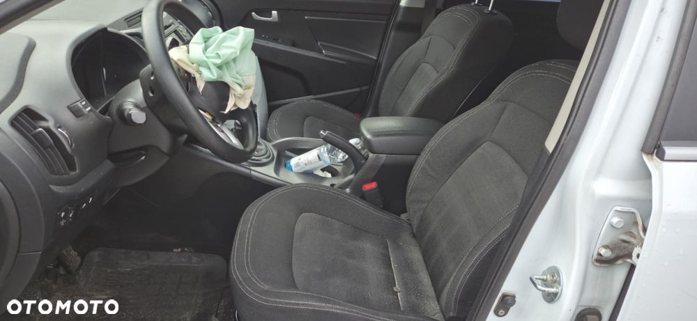 KIA SPORTAGE III 1,7 CRDI piasta zwrotnica prawy lewy przód - 8