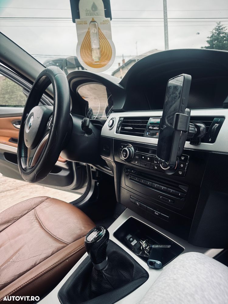 BMW Seria 3 320d - 10