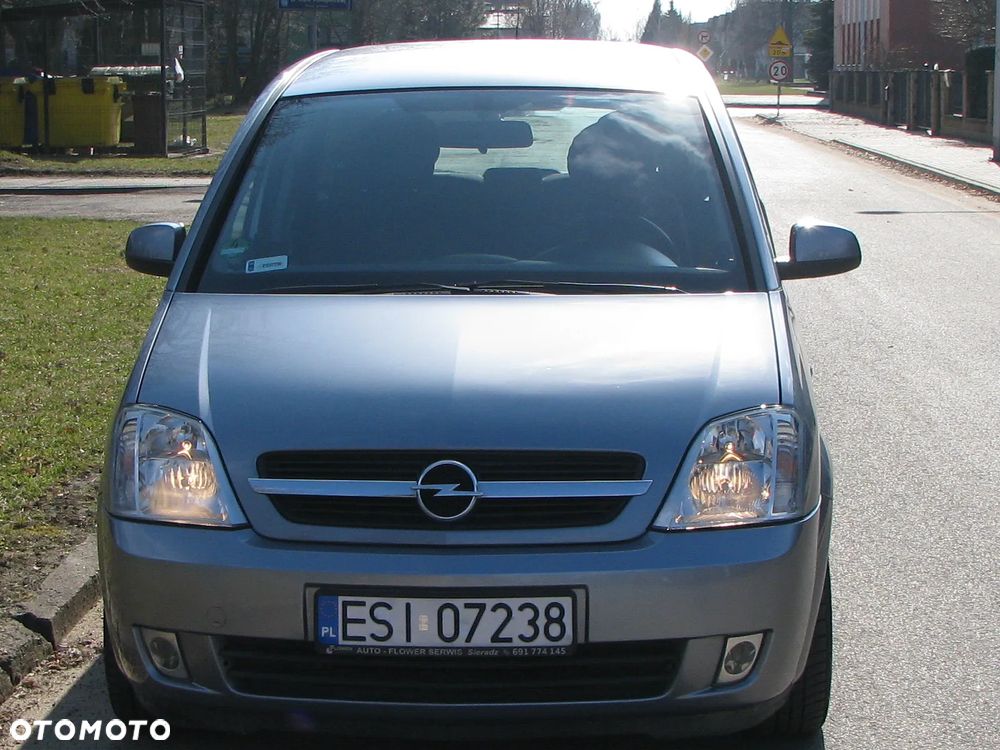 Opel Meriva 1.6 16V (Essentia) - 2