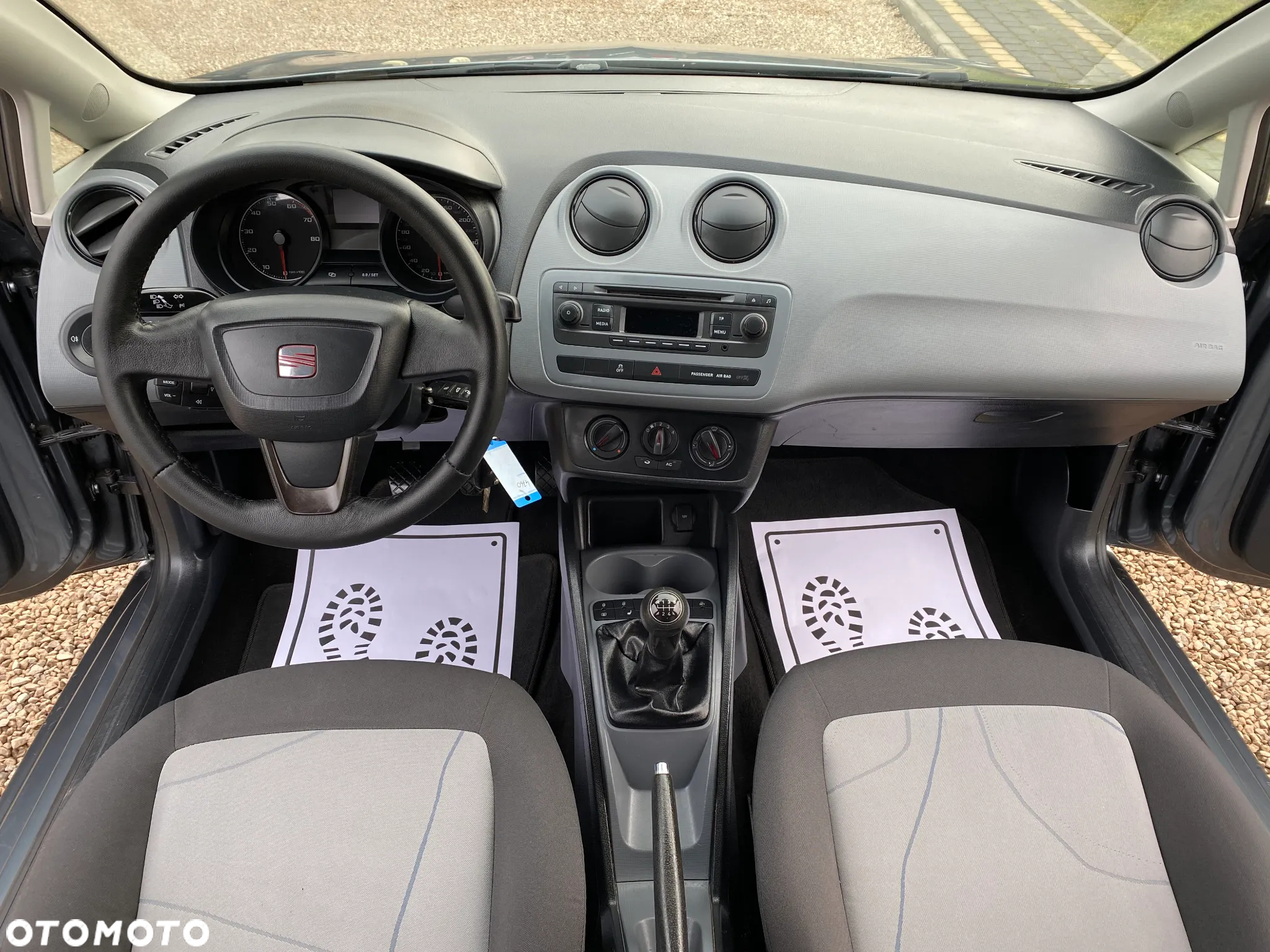 Seat Ibiza 1.4 16V Reference - 27