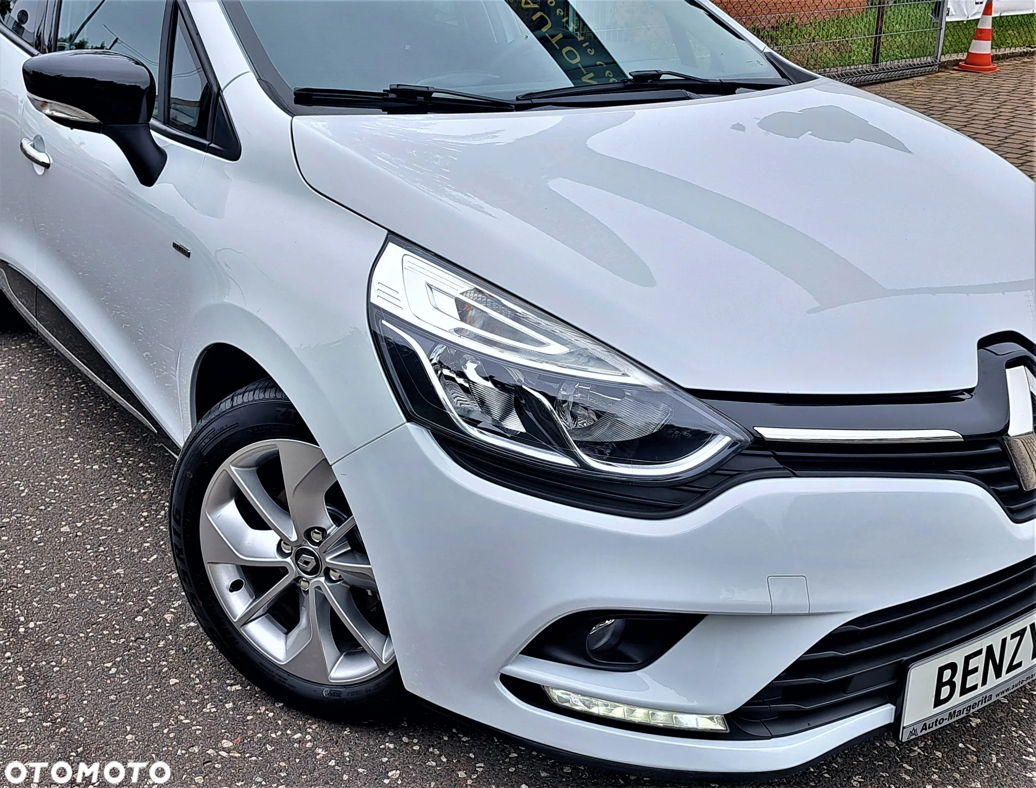 Renault Clio 1.2 16V Limited - 36