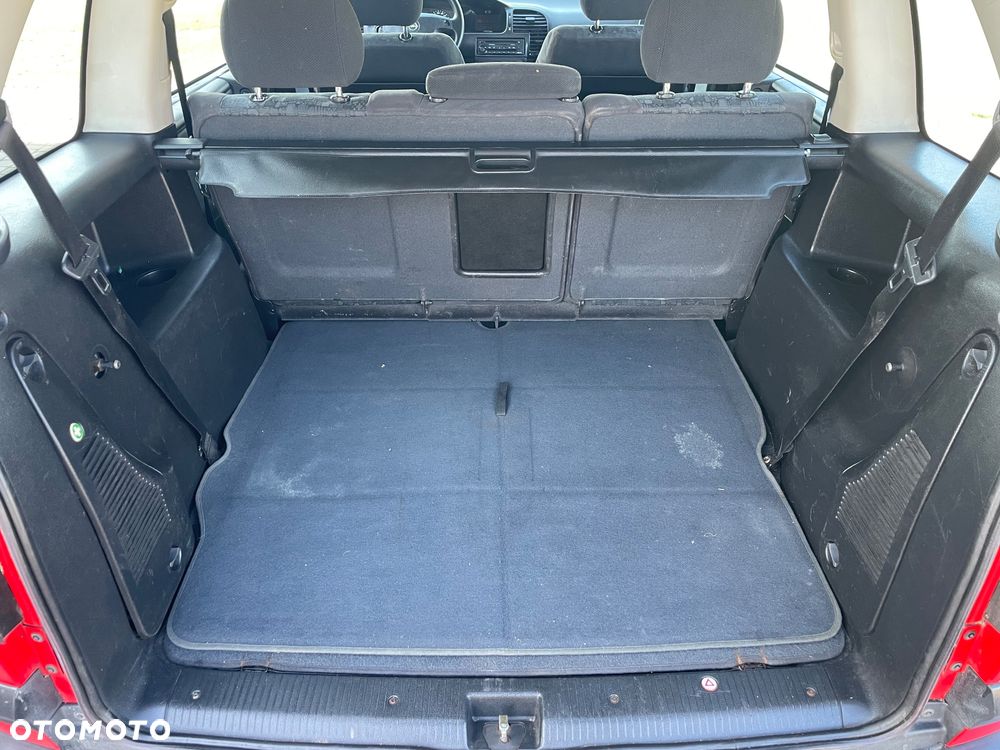 Opel Zafira 1.6 16V Elegance - 20