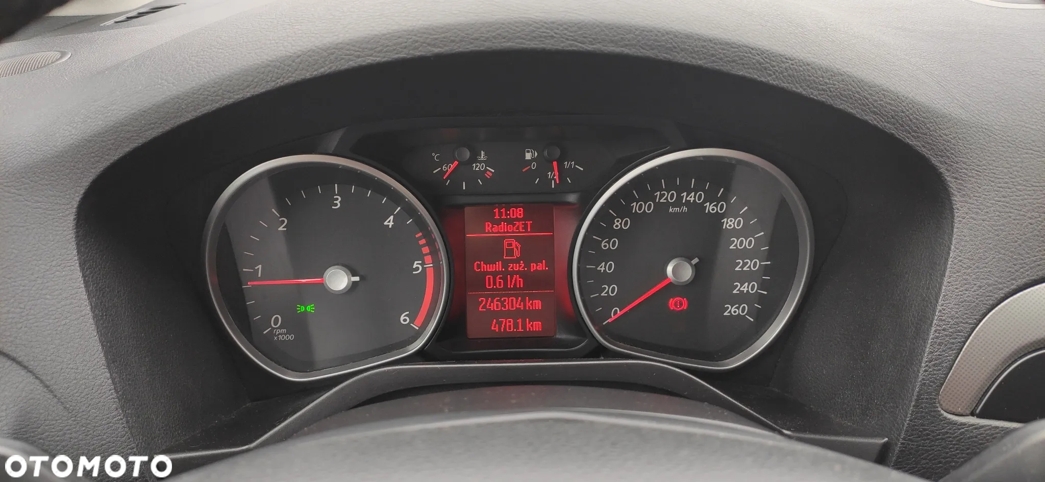 Ford S-Max - 12