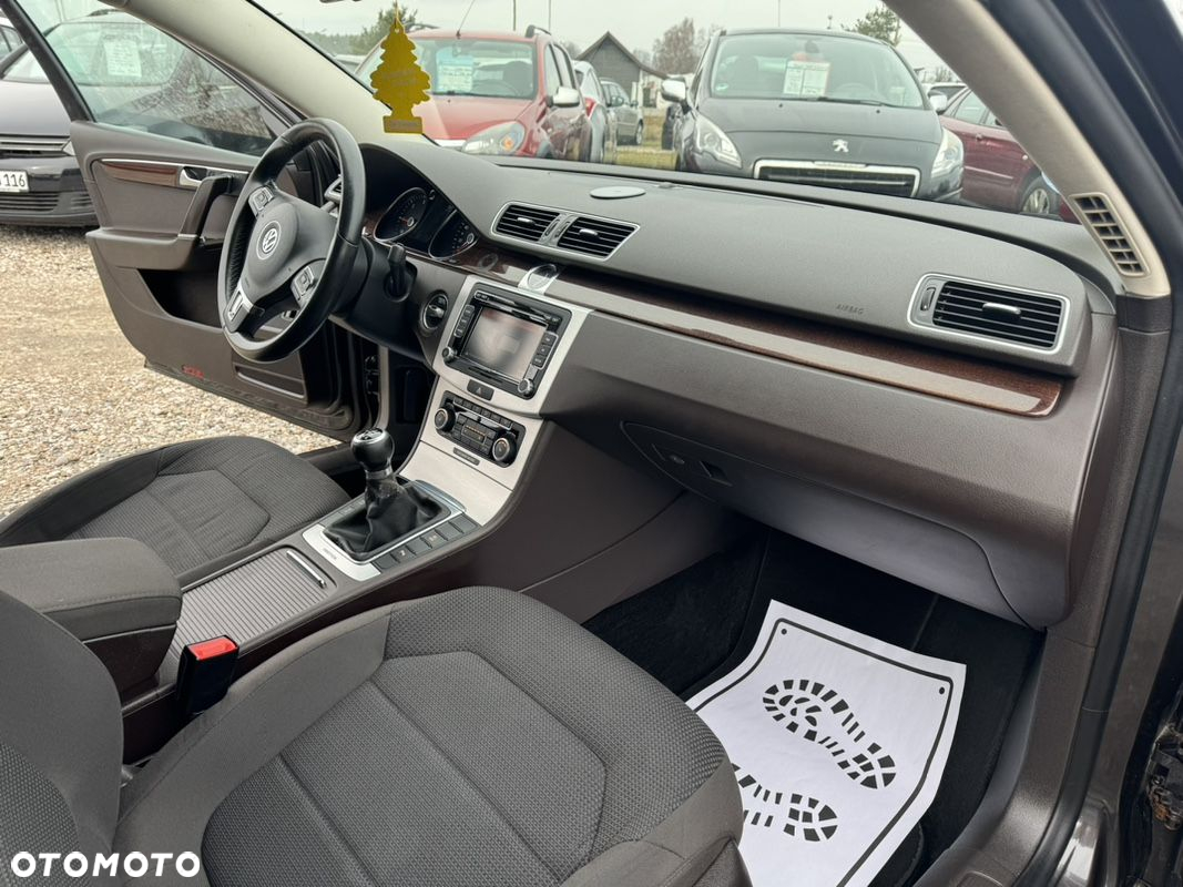 Volkswagen Passat 2.0 TDI 4Mot Highline - 27