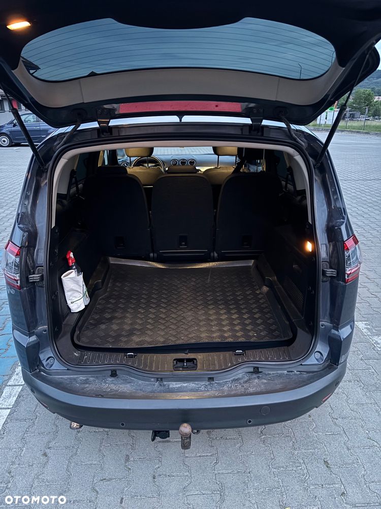 Ford S-Max - 7