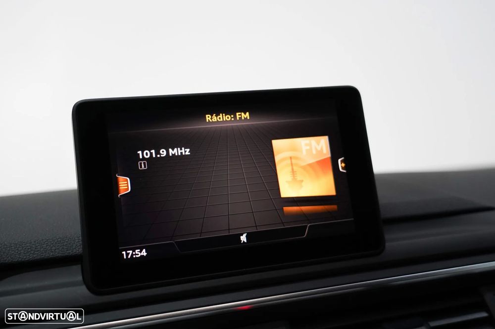 Audi A4 Avant 2.0 TDI Sport S tronic - 11