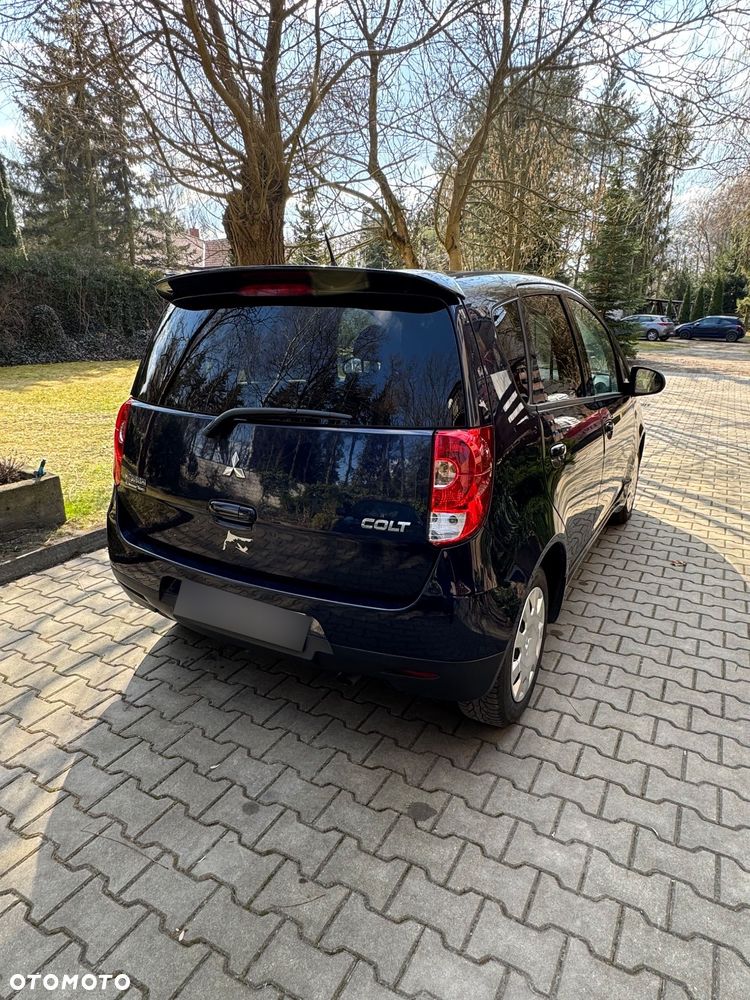 Mitsubishi Colt - 3