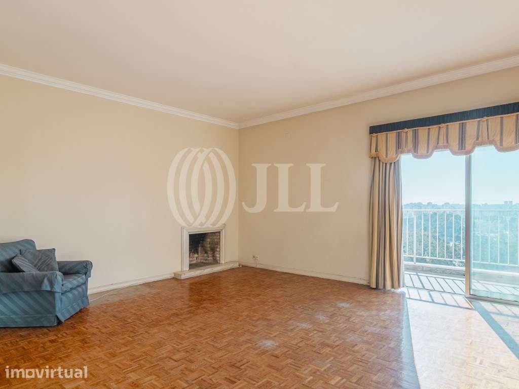 Apartamento T4+1 com varanda, no Campo Grande, em Lisboa - Grande imagem: 3/20