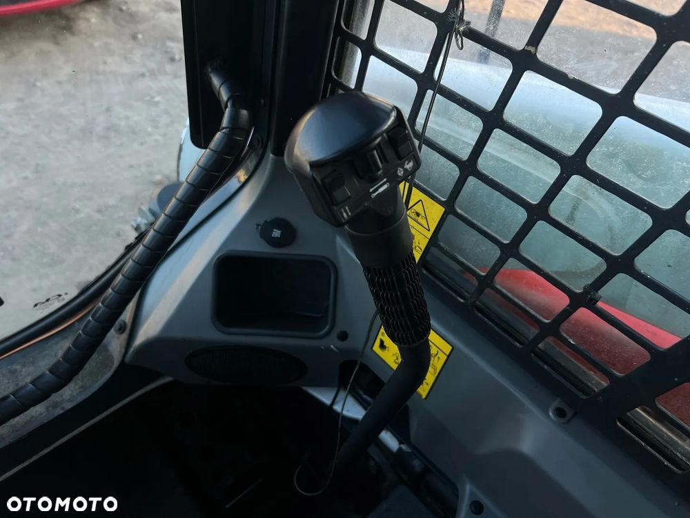 Bobcat S630 - 13