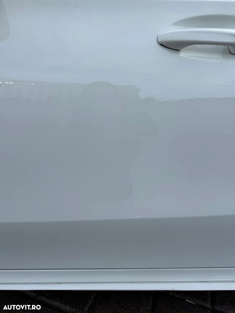 Mercedes-Benz A 250 7G-DCT AMG Line - 24
