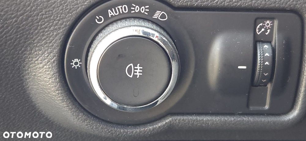 Opel Astra 2.0 CDTI Sport - 17
