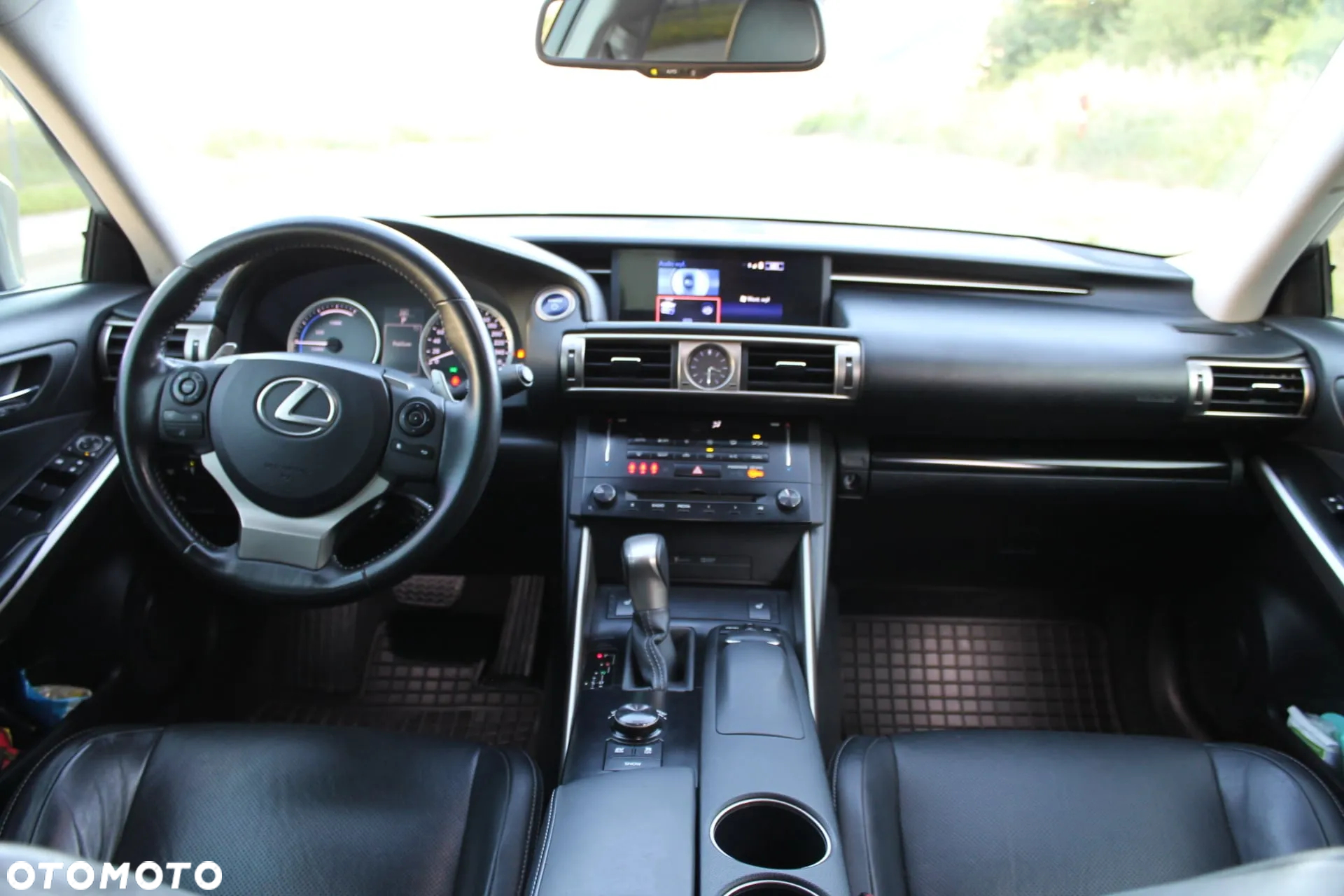 Lexus IS 300h BusinessEdition - 10
