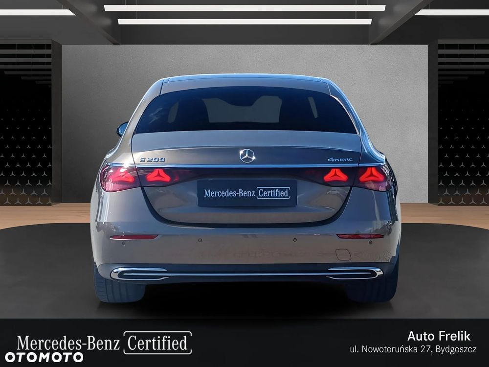 Mercedes-Benz Klasa E 200 4Matic 9G-TRONIC Edition AVANTGARDE - 4