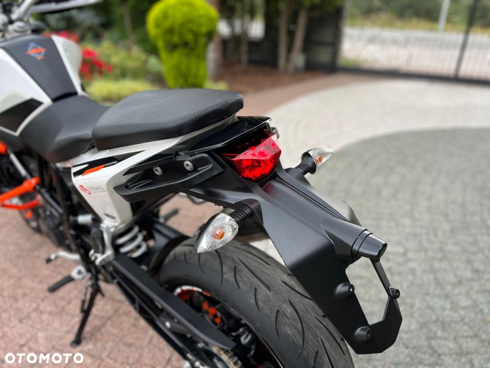 KTM Duke - 19