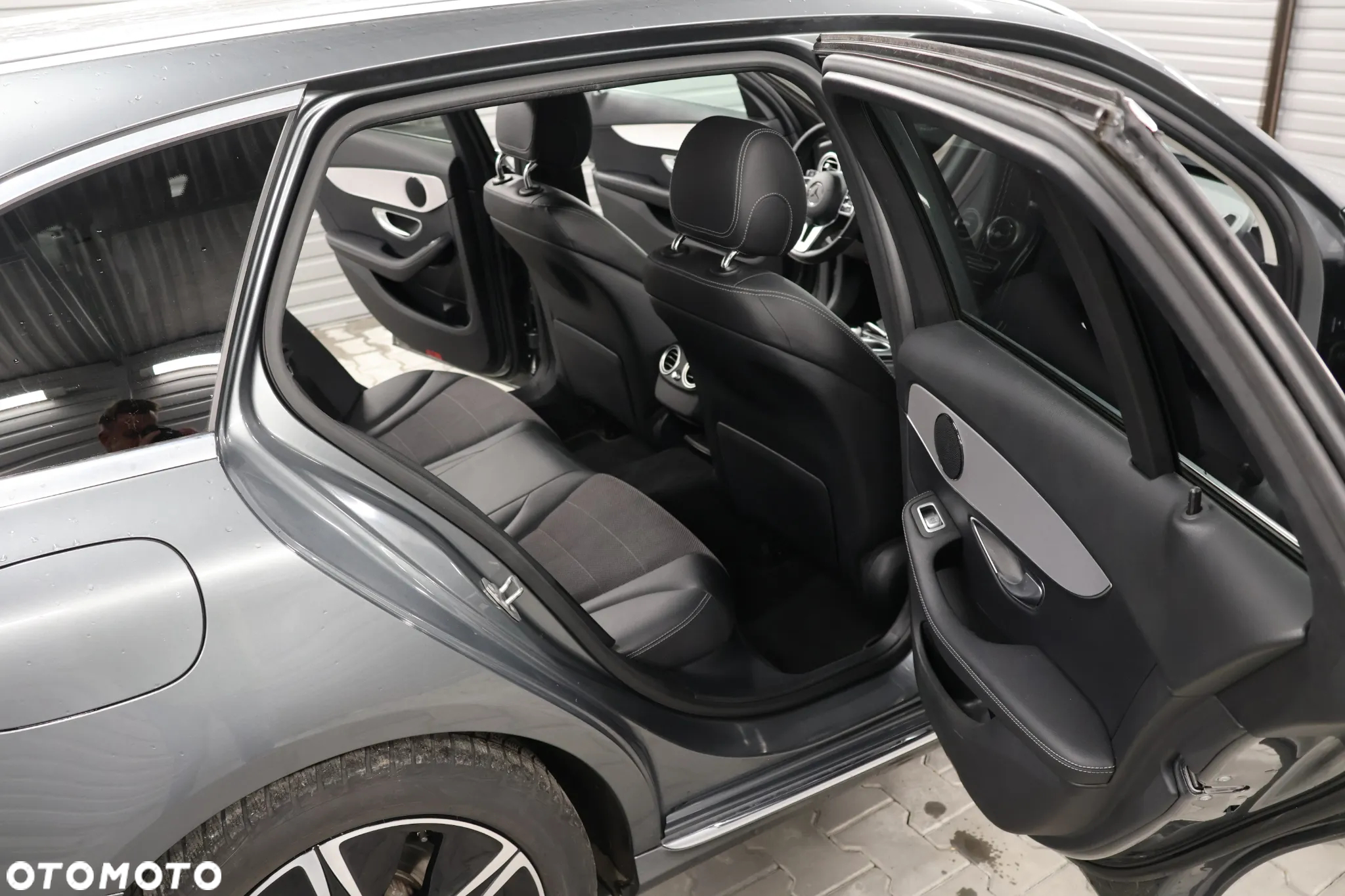 Mercedes-Benz Klasa C 200 d T Avantgarde - 12