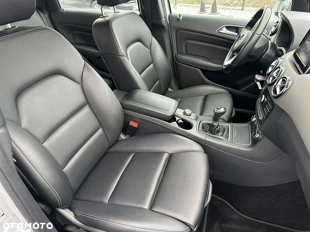 Mercedes-Benz Klasa B 180 CDI BlueEFFICIENCY Edition Style - 31