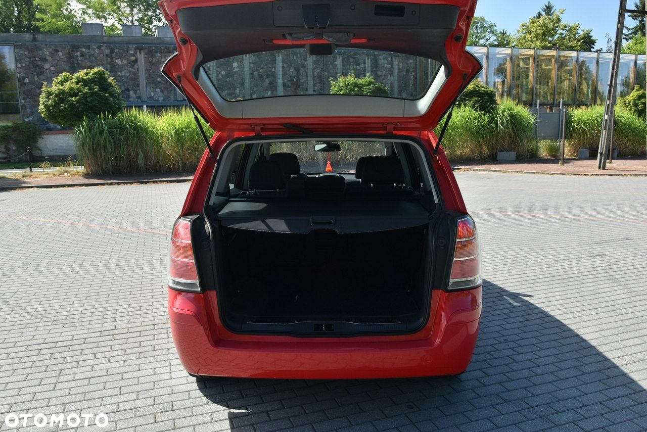 Opel Zafira - 18