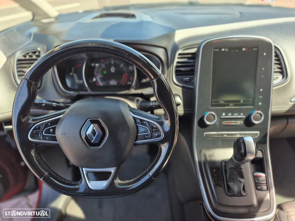 Renault Grand Scénic - 10