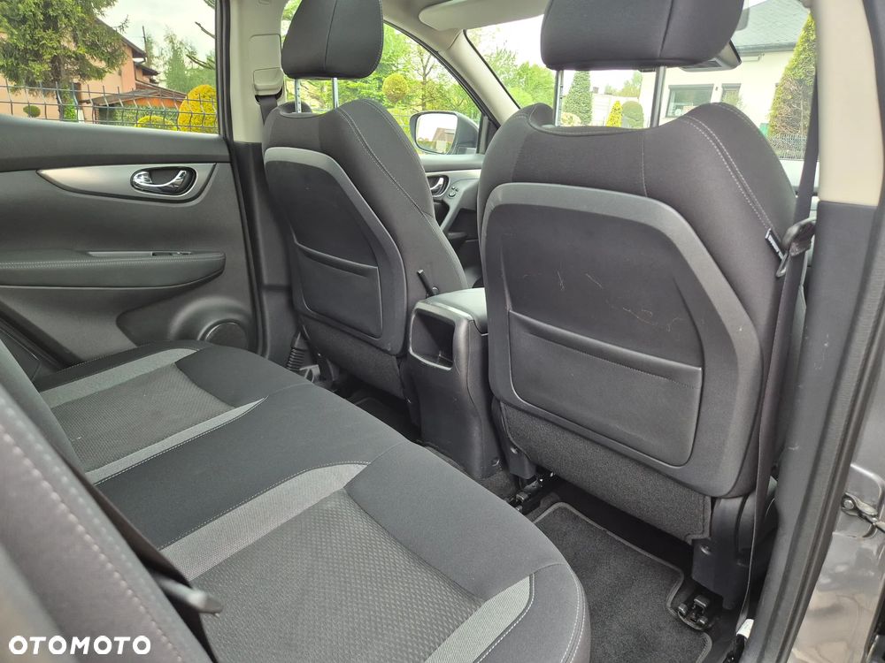 Nissan Qashqai 1.3 DIG-T N-Connecta - 27