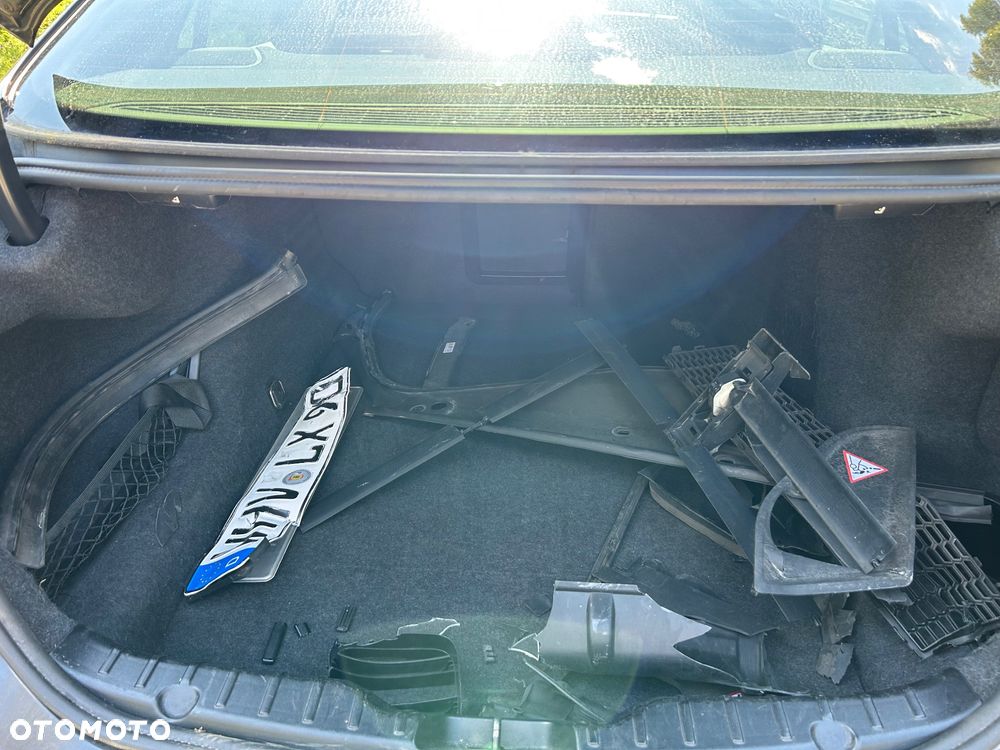 BMW Seria 5 530d xDrive Sport-Aut - 29