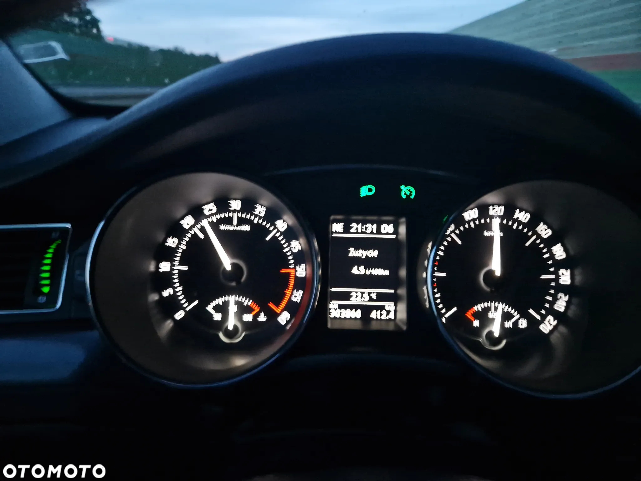 Skoda Superb 2.0 TDI Ambition DSG - 11