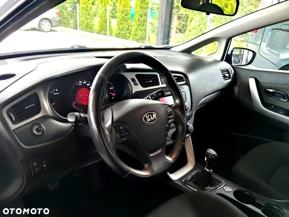 Kia Ceed - 5