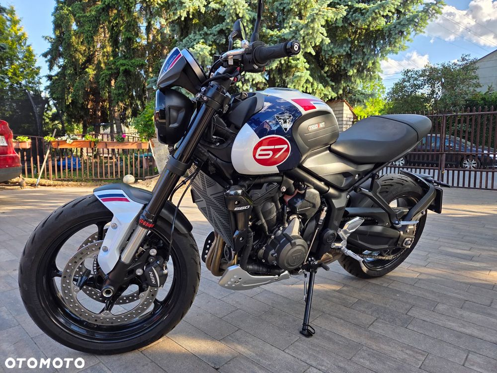 Triumph Trident - 1