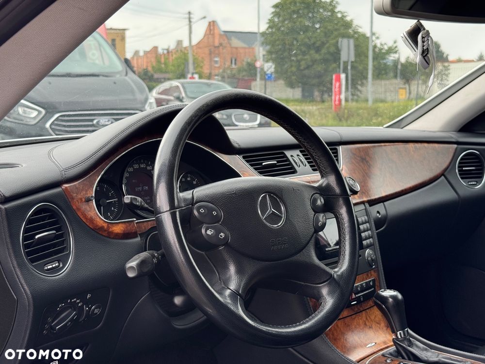 Mercedes-Benz CLS 350 - 23