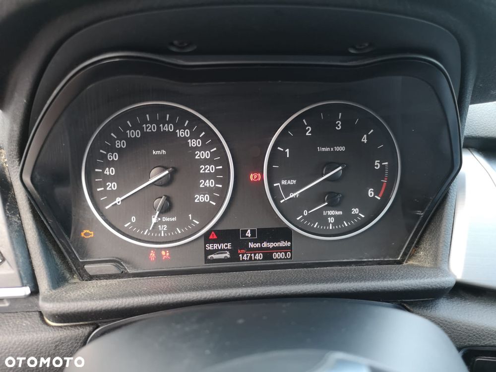 BMW Seria 2 218d Sport Line - 29