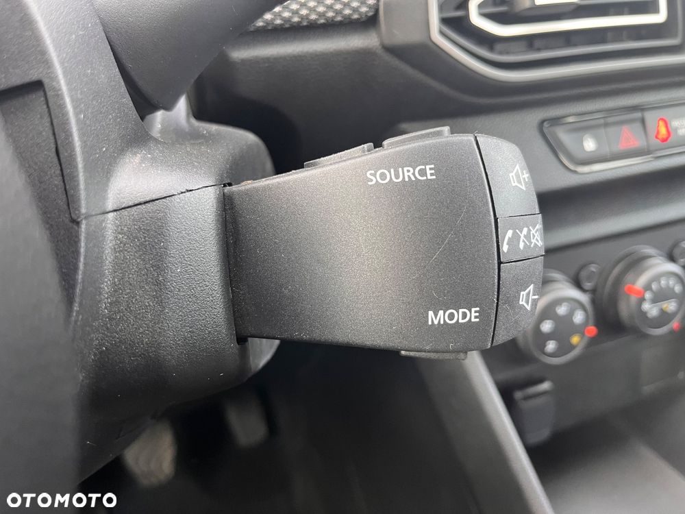 Dacia Sandero TCe 90 Essential - 31